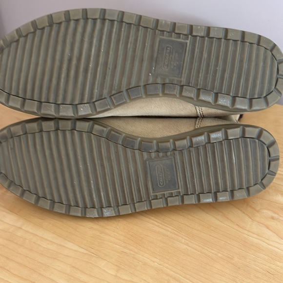 Coach Boots - Picture 3 of 4